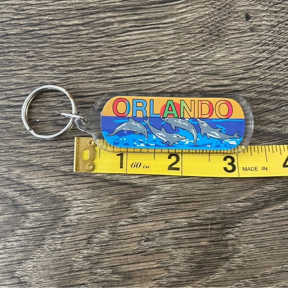 Vintage Orlando Keychain - Picture 2 of 3